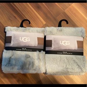 🎀 Last pair 🎀 UGG pillow cases
